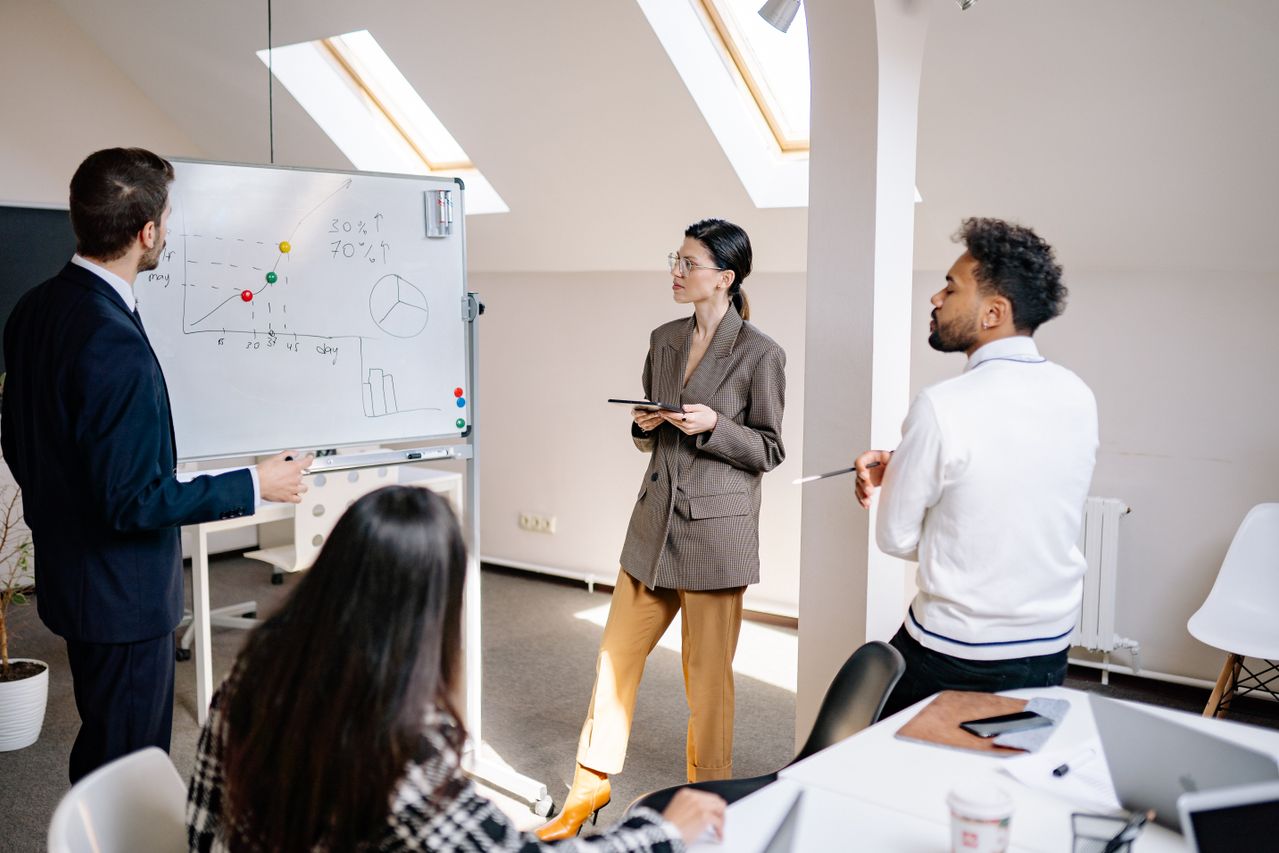 How to Scale a Service-Based Business to 7 Figures